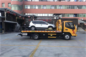 新郑汽车紧急补胎换胎救援