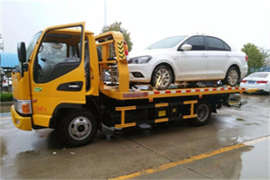 新郑附近拖车救援24小时服务热线